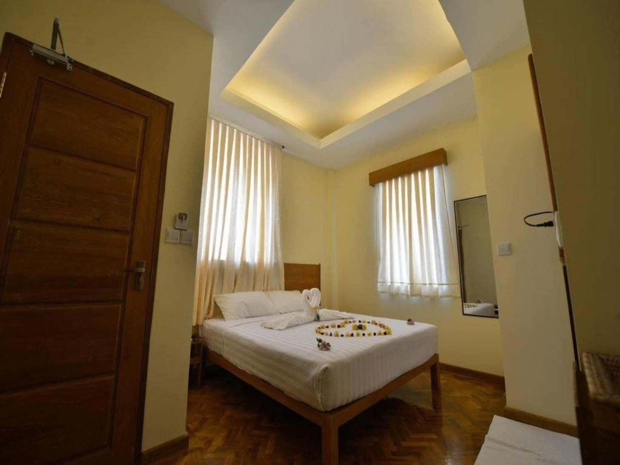 Northern Breeze Hotel Баган Экстерьер фото