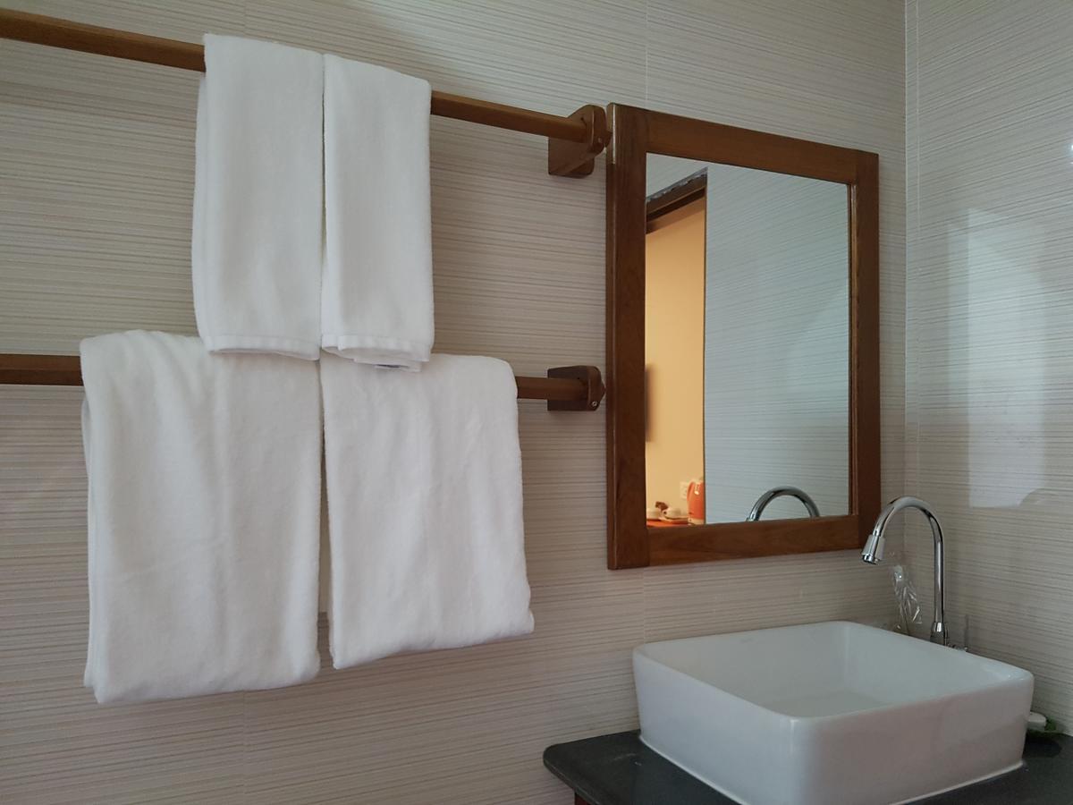 Northern Breeze Hotel Баган Экстерьер фото