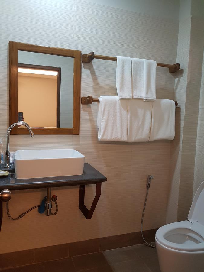 Northern Breeze Hotel Баган Экстерьер фото
