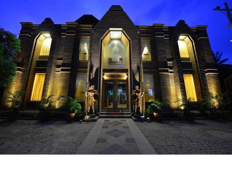 Northern Breeze Hotel Баган Экстерьер фото
